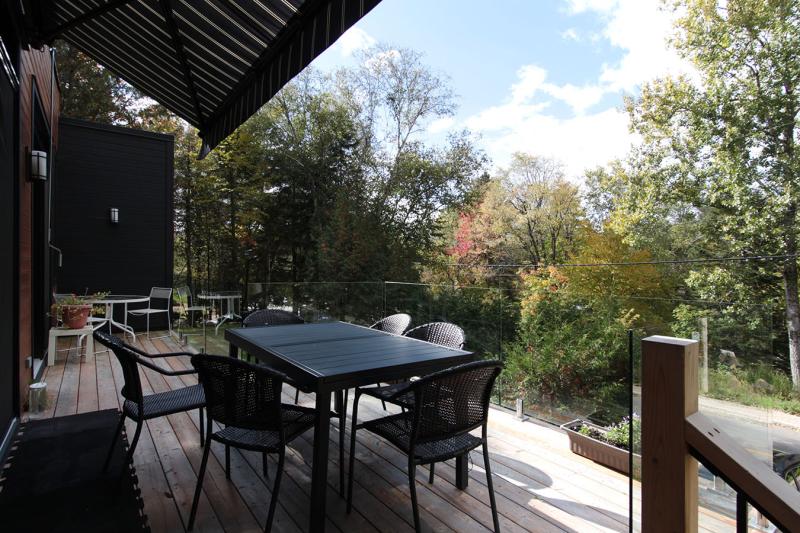 Maison Laurentides balcon 1