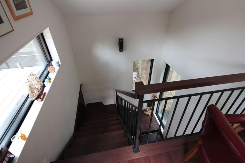 Maison Laurentides escalier vers le bas